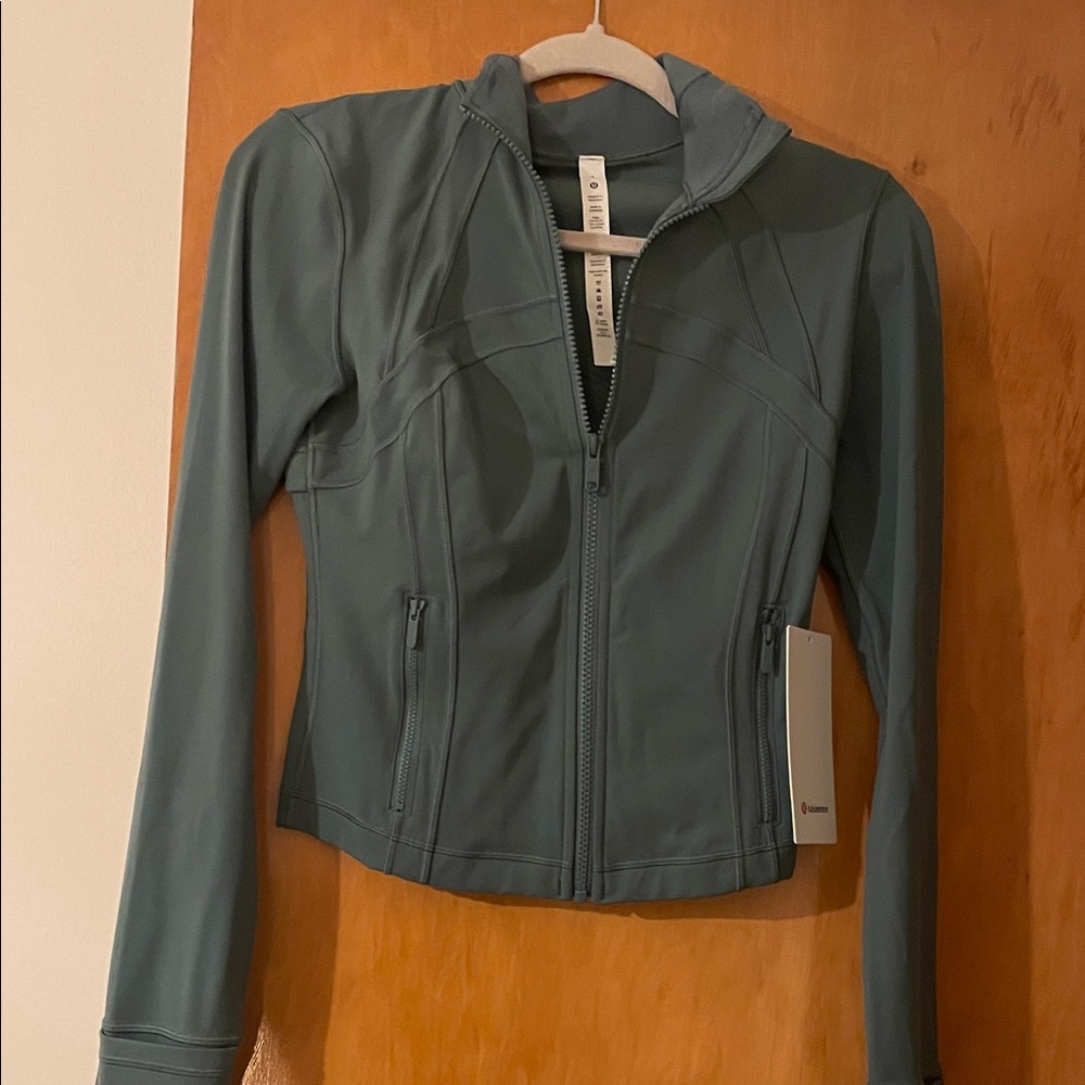 NWT Lululemon Cropped Define Jacket
